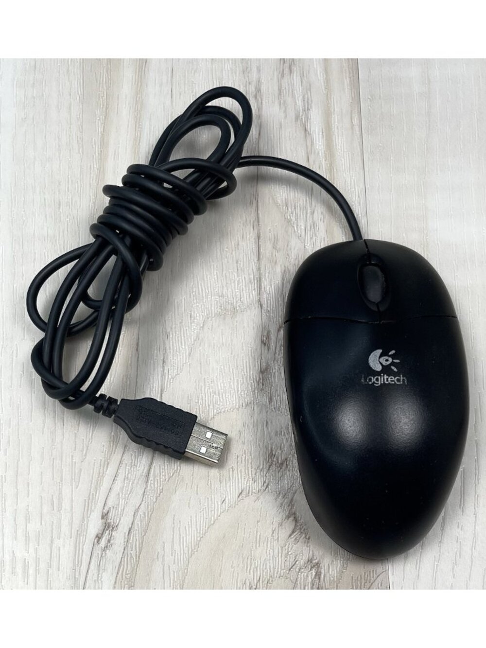 LOGITECH Corded USB Optical 3-Button Mouse w/ Scroll Wheel M/N M-UAE96 TESTED